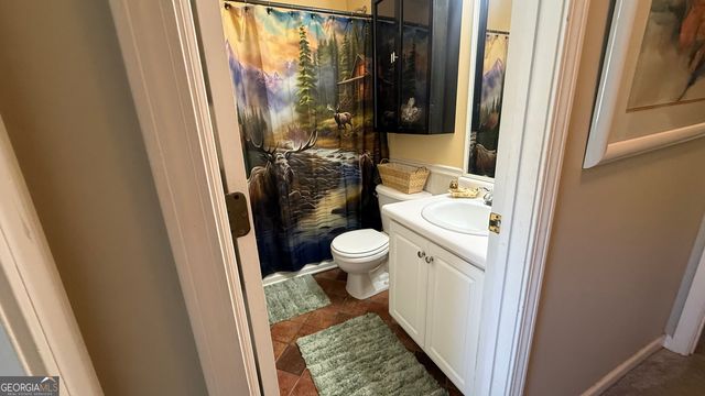 4724 Melbourne Trail, Flowery Branch, GA 30542