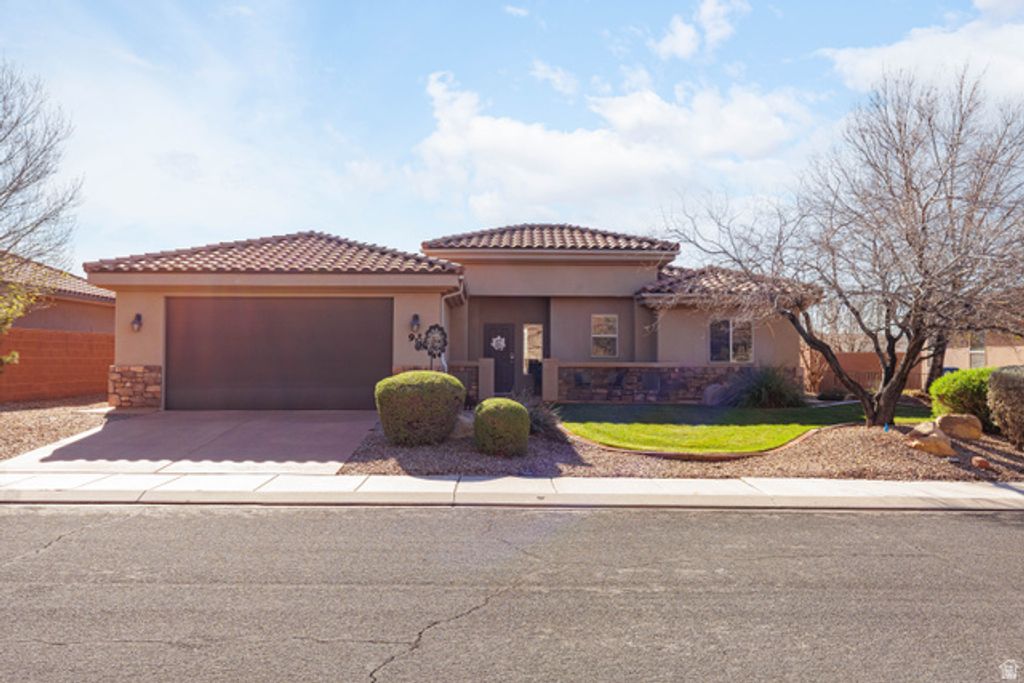 918 N OCOTILLO DR, Washington, UT 84780