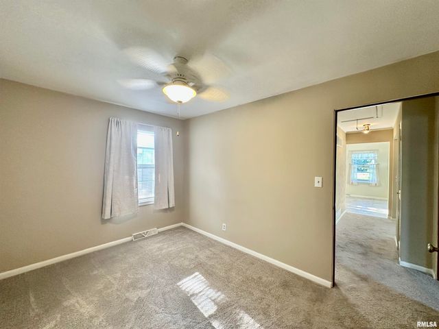 151 ALLISON Street, East Peoria, IL 61611