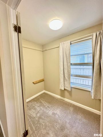 151 ALLISON Street, East Peoria, IL 61611