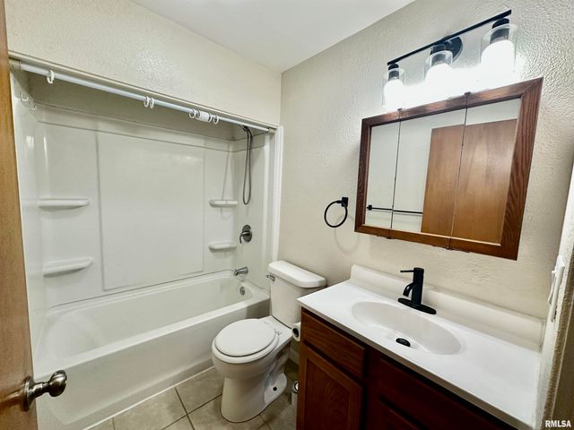 151 ALLISON Street, East Peoria, IL 61611