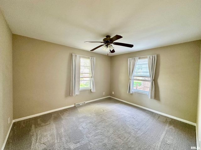 151 ALLISON Street, East Peoria, IL 61611