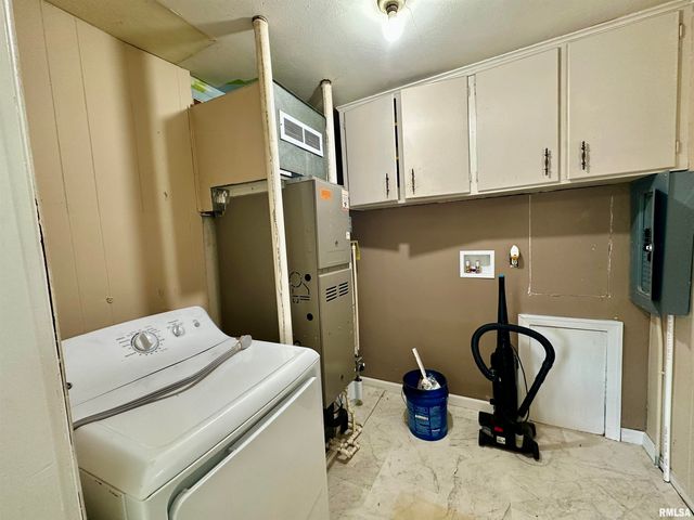 151 ALLISON Street, East Peoria, IL 61611