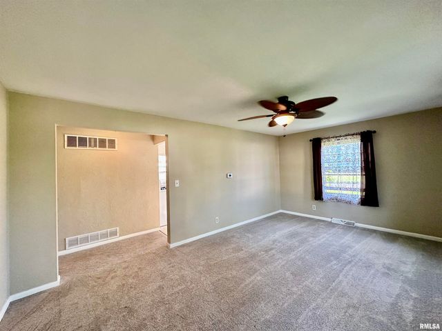 151 ALLISON Street, East Peoria, IL 61611