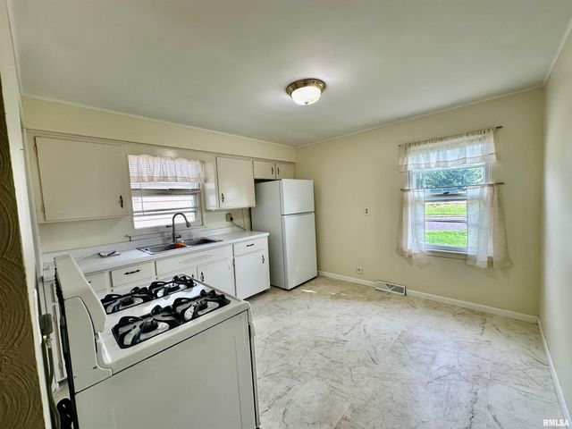 151 ALLISON Street, East Peoria, IL 61611