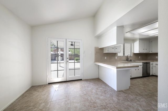 3601 Huachuca Way, Bakersfield, CA 93309