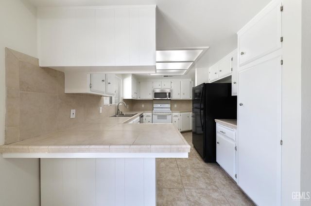 3601 Huachuca Way, Bakersfield, CA 93309