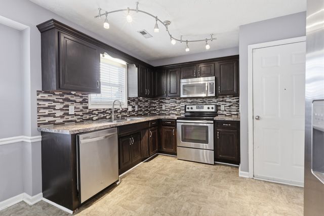 9022 Nevada Ave, Smyrna, TN 37167