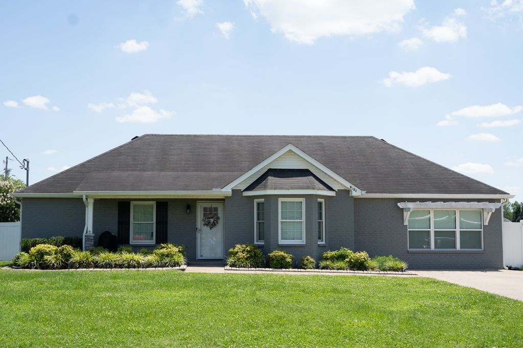 9022 Nevada Ave, Smyrna, TN 37167