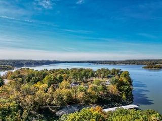 8031 E Hardin Ridge Road, Heltonville, IN 47436