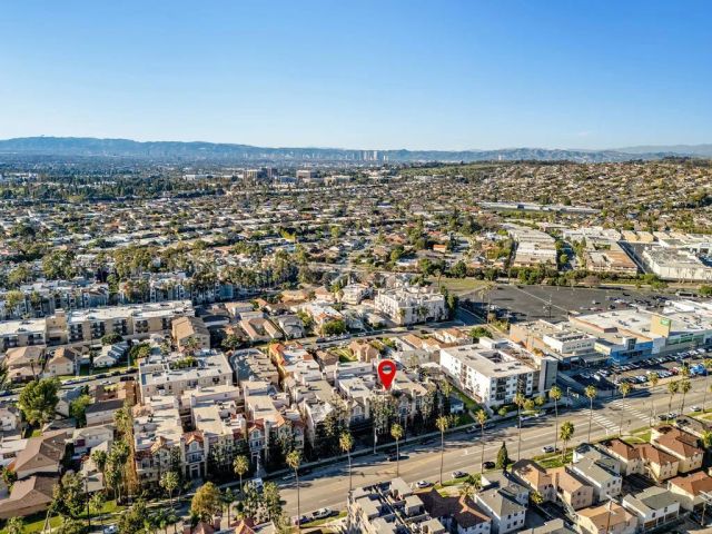 7037 La Tijera Boulevard C102, Los Angeles, CA 90045