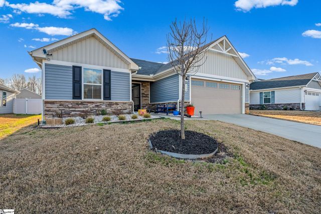 114 Sylvester Street, Fountain Inn, SC 29644