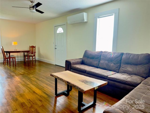 329 Morehead Road, Marion, NC 28752