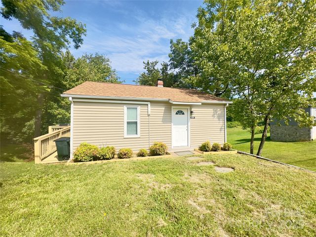 329 Morehead Road, Marion, NC 28752