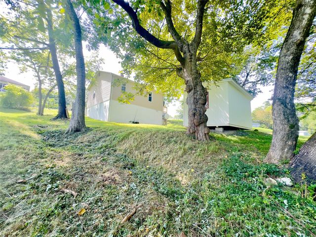 329 Morehead Road, Marion, NC 28752