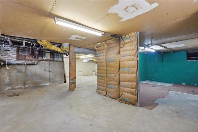 816 Alhambra Blvd, Sacramento, CA 95816