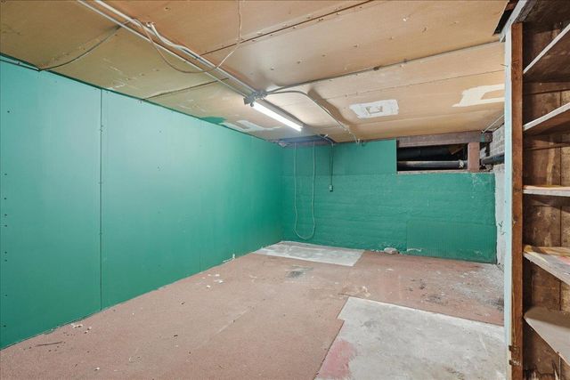816 Alhambra Blvd, Sacramento, CA 95816