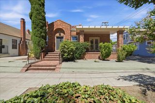 816 Alhambra Blvd, Sacramento, CA 95816