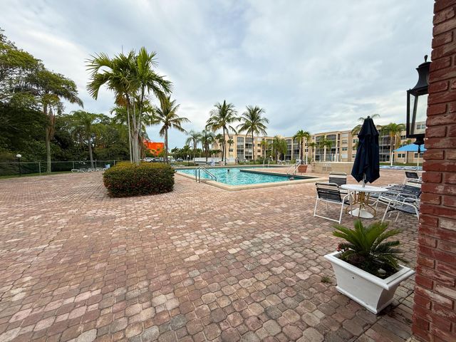 604 NE 2nd Street 122, Dania Beach, FL 33004