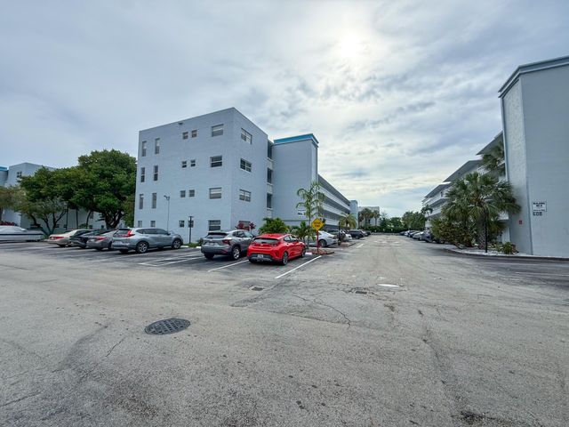604 NE 2nd Street 122, Dania Beach, FL 33004