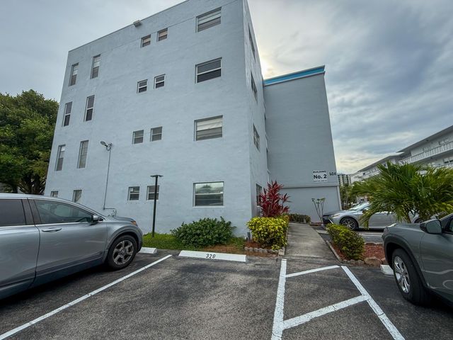 604 NE 2nd Street 122, Dania Beach, FL 33004
