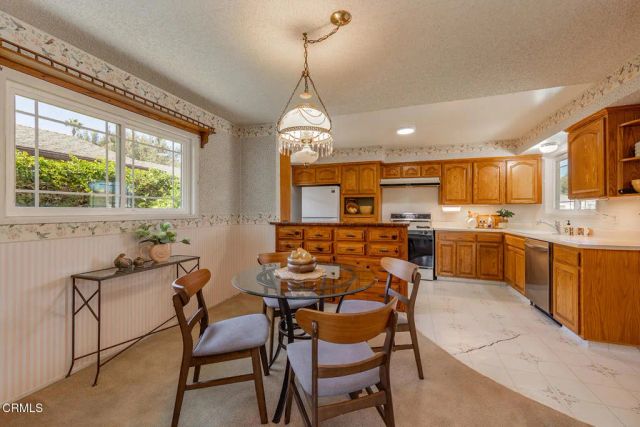 8482 Wesham Street, Ventura, CA 93004
