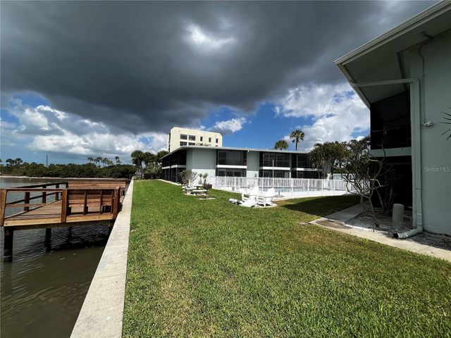 2566 GARY CIRCLE 5, Dunedin, FL 34698