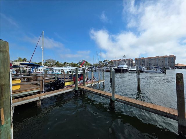 2566 GARY CIRCLE 5, Dunedin, FL 34698