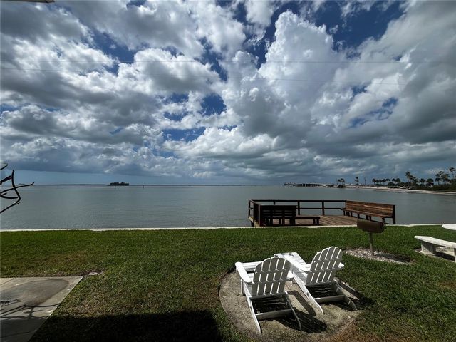 2566 GARY CIRCLE 5, Dunedin, FL 34698