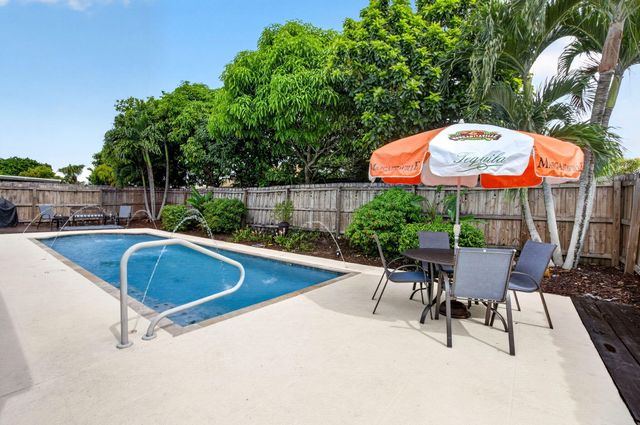 7919 BLAIRWOOD Circle S, Lake Worth, FL 33467