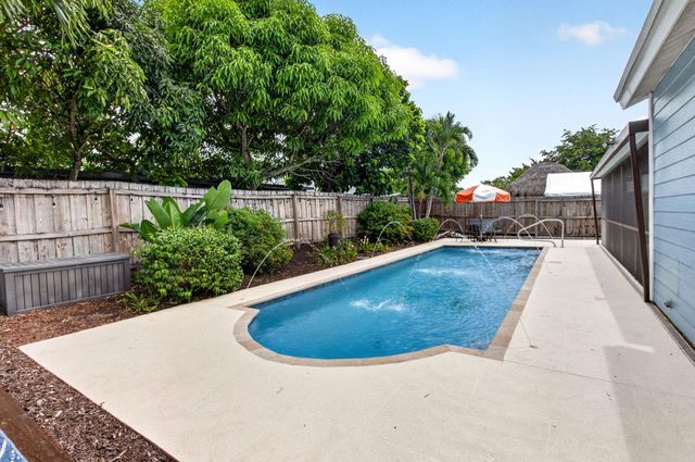 7919 BLAIRWOOD Circle S, Lake Worth, FL 33467