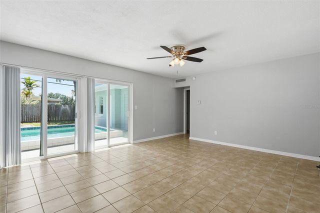 3934 HELENA STREET NE, St Petersburg, FL 33703