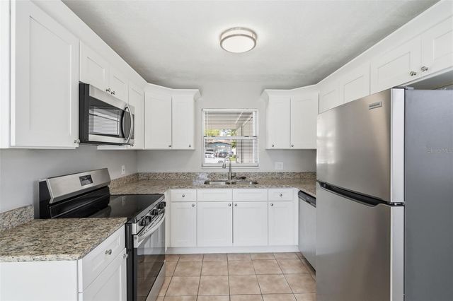 3934 HELENA STREET NE, St Petersburg, FL 33703