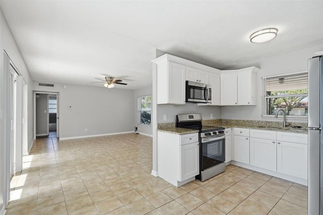3934 HELENA STREET NE, St Petersburg, FL 33703