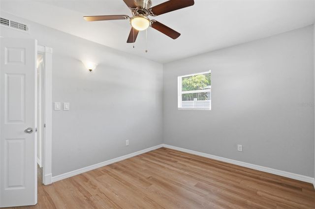 3934 HELENA STREET NE, St Petersburg, FL 33703
