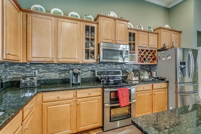 628 Lafayette Park Dr., Little River, SC 29566