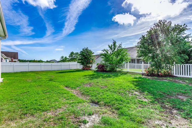 628 Lafayette Park Dr., Little River, SC 29566