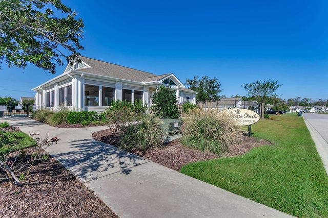 628 Lafayette Park Dr., Little River, SC 29566
