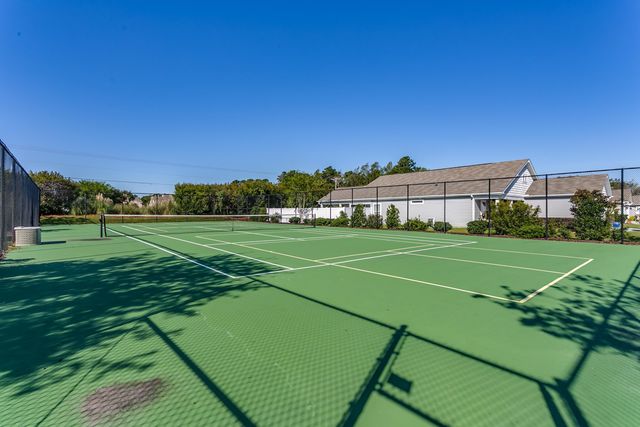 628 Lafayette Park Dr., Little River, SC 29566