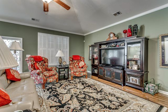628 Lafayette Park Dr., Little River, SC 29566