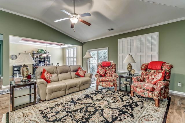 628 Lafayette Park Dr., Little River, SC 29566