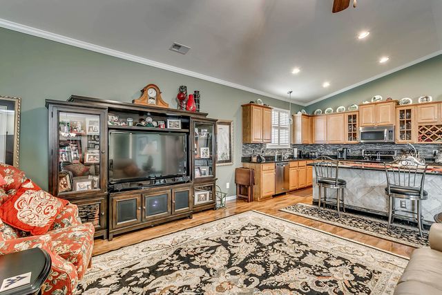 628 Lafayette Park Dr., Little River, SC 29566