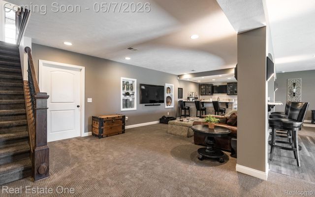 350 Golfside Drive, Oxford Charter Township, MI 48371