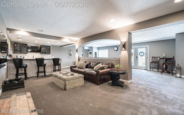 350 Golfside Drive, Oxford Charter Township, MI 48371