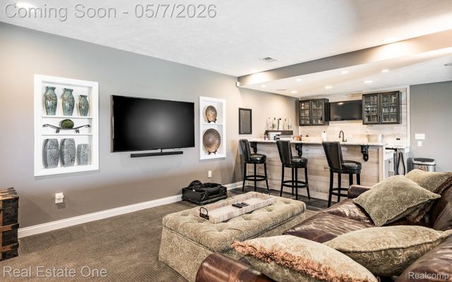 350 Golfside Drive, Oxford Charter Township, MI 48371