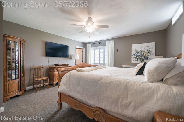 350 Golfside Drive, Oxford Charter Township, MI 48371