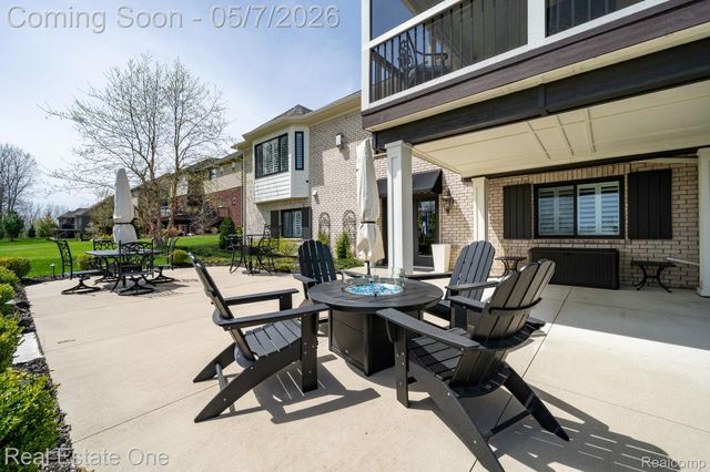 350 Golfside Drive, Oxford Charter Township, MI 48371