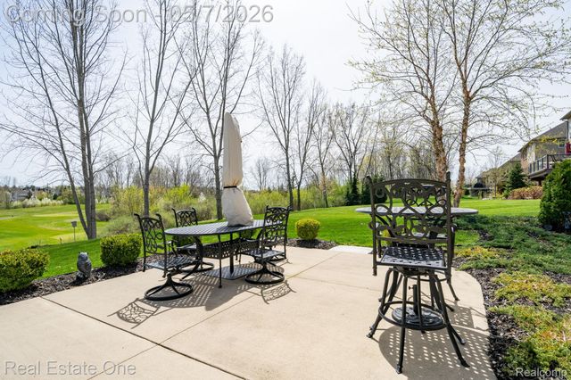 350 Golfside Drive, Oxford Charter Township, MI 48371