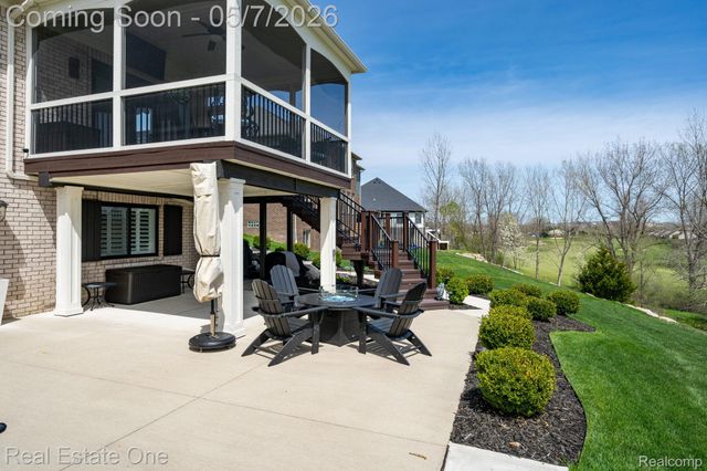 350 Golfside Drive, Oxford Charter Township, MI 48371