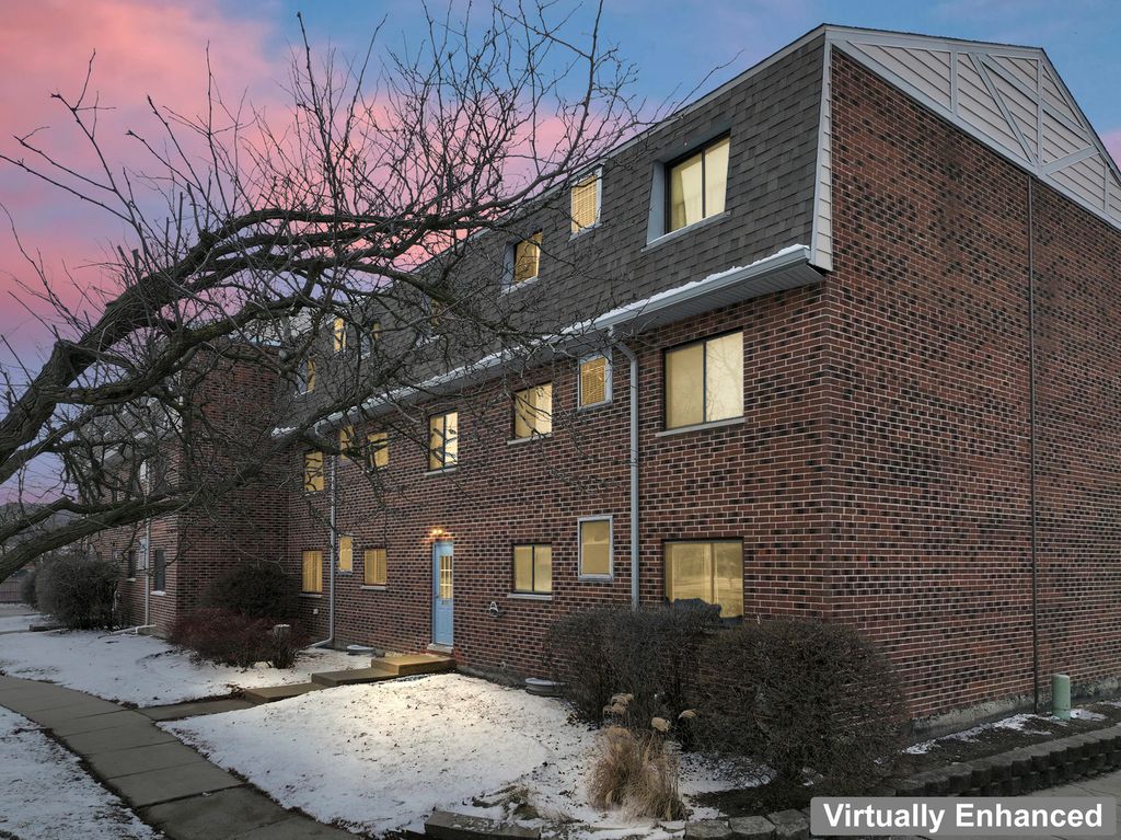 3250 Sanders Road 10C, Northbrook, IL 60062